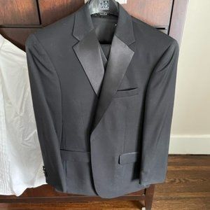 Jos A. Bank Tuxedo